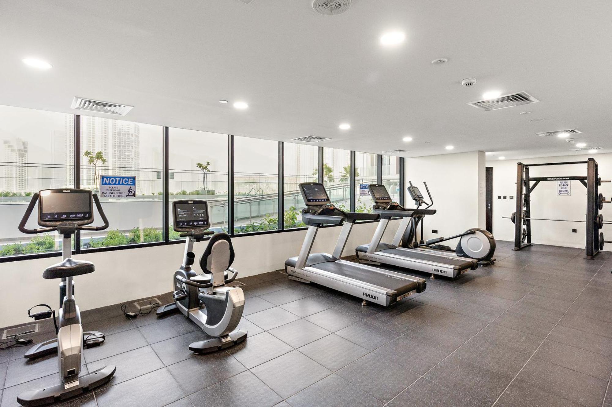 Lakeside Luxury Living In Al Maryah Island Apartment Abu Dhabi