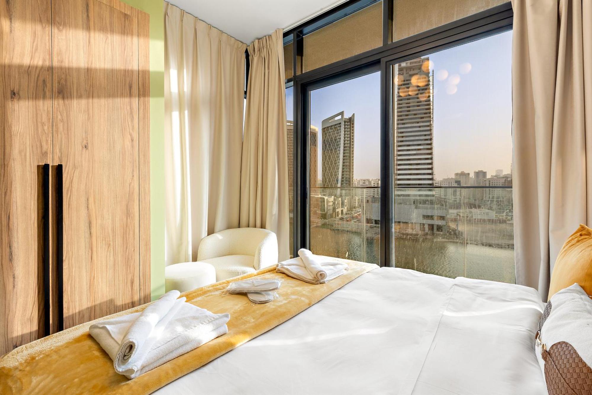 Lakeside Luxury Living In Al Maryah Island * Abu Dhabi