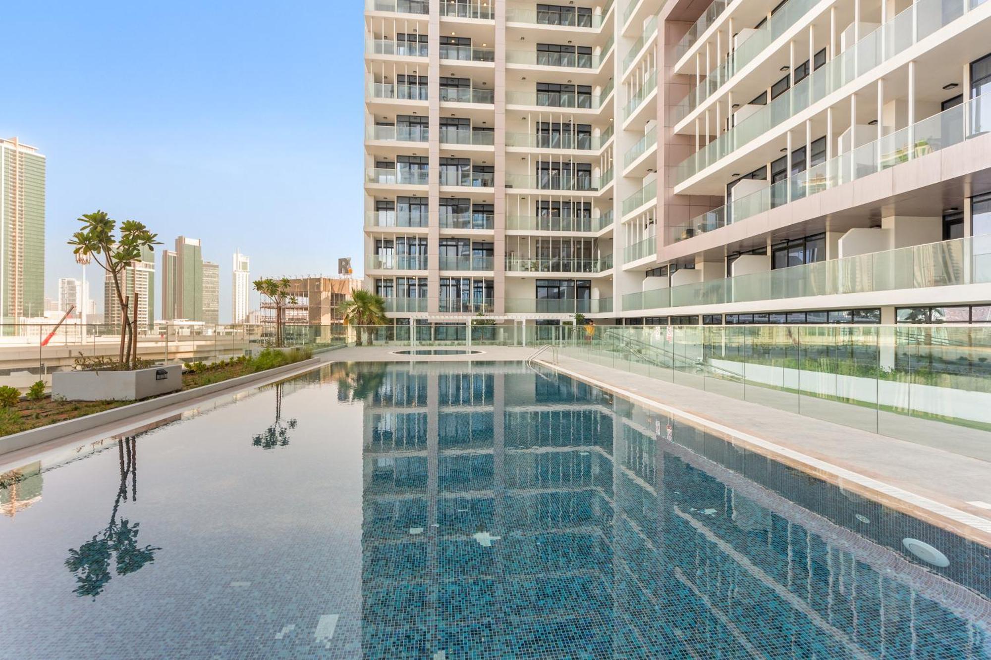 Lakeside Luxury Living In Al Maryah Island Abu Dhabi