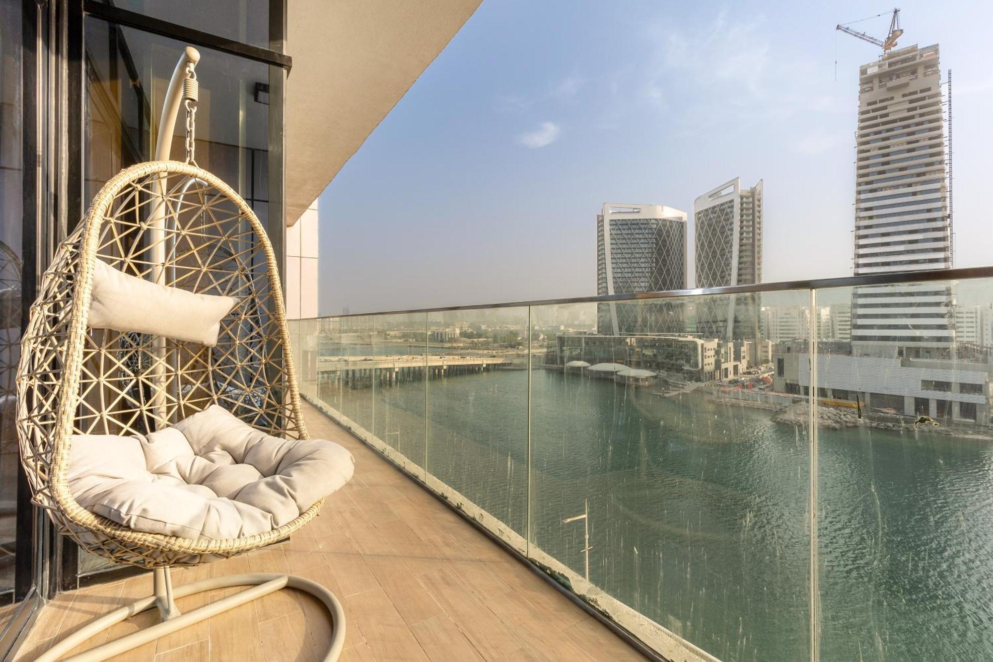 Lakeside Luxury Living In Al Maryah Island * Abu Dhabi